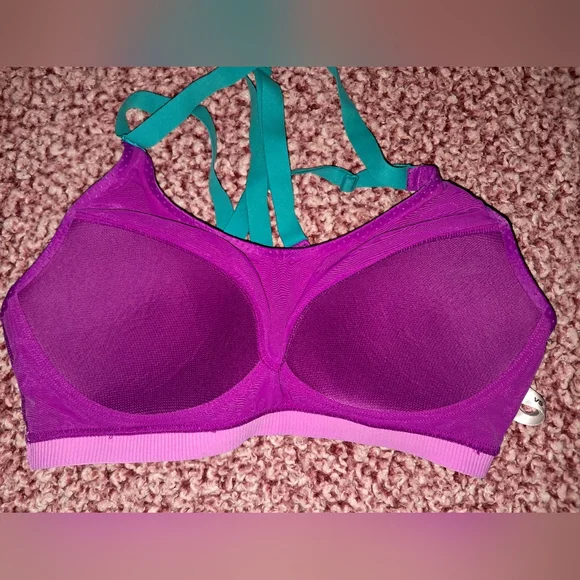 Victoria's Secret sportsbra - Picture 3 of 7